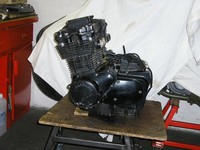 Motor dodala Suzuki GSX1150E z roku 86.