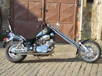 Yamaha XV100, zde použita nejdelší dostupná vidlice.